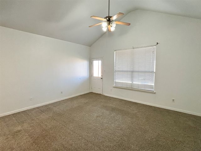 62 N Highland Drive, Sanger, TX 76266