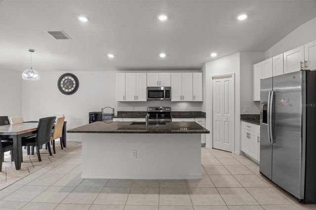 1856 RED LOOP, Lakeland, FL 33801