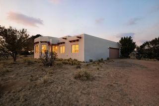 1 Caliente Place, Santa Fe, NM 87508