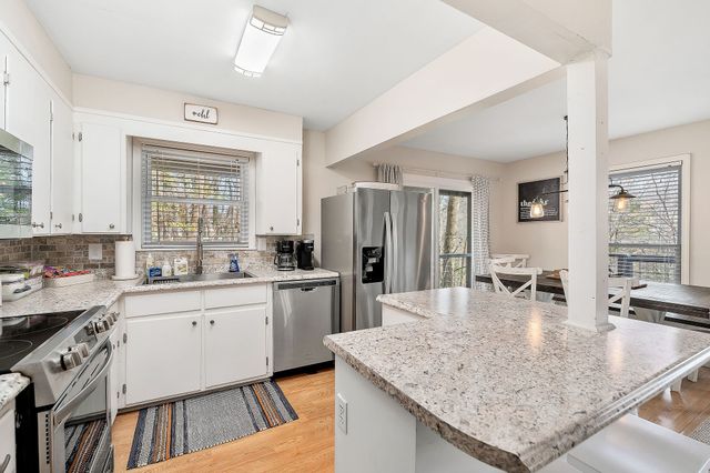 1337 Lakeside Dr, Smithville, TN 37166