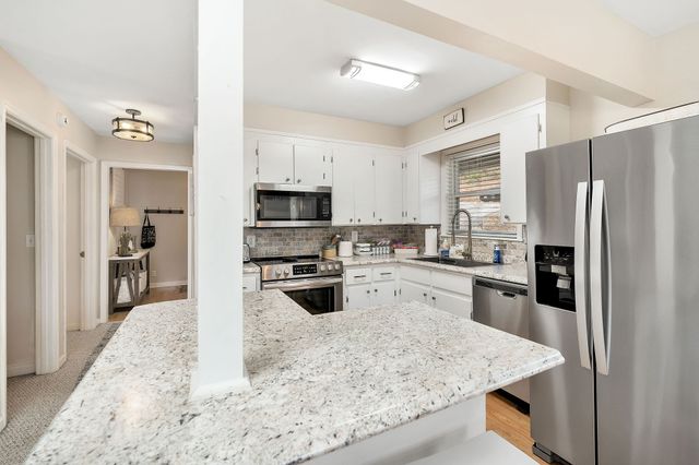 1337 Lakeside Dr, Smithville, TN 37166