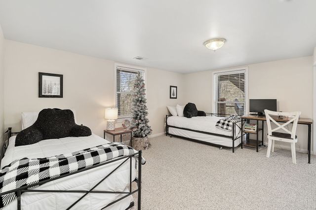 1337 Lakeside Dr, Smithville, TN 37166