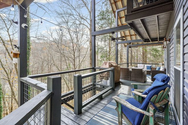 1337 Lakeside Dr, Smithville, TN 37166