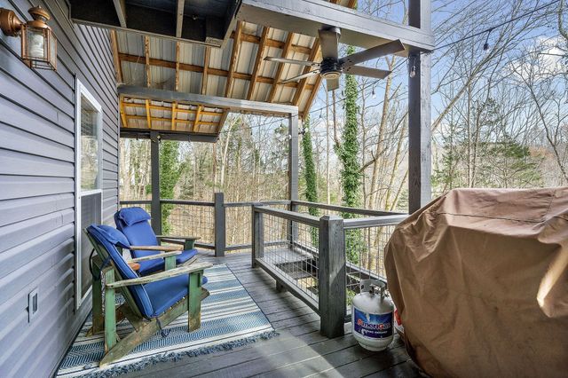 1337 Lakeside Dr, Smithville, TN 37166