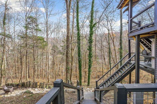 1337 Lakeside Dr, Smithville, TN 37166