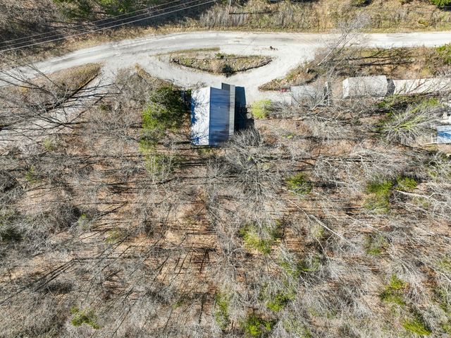 1337 Lakeside Dr, Smithville, TN 37166