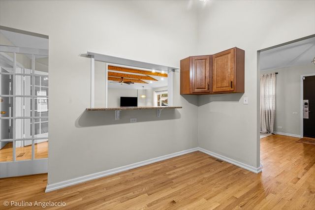 1011 W Wildwood Drive, Prospect Heights, IL 60070