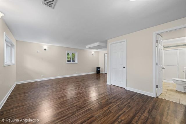 1011 W Wildwood Drive, Prospect Heights, IL 60070