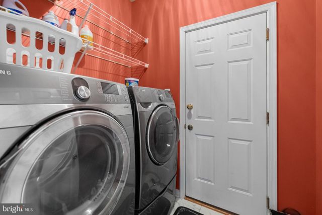 121 CHAGALL LN, Martinsburg, WV 25403