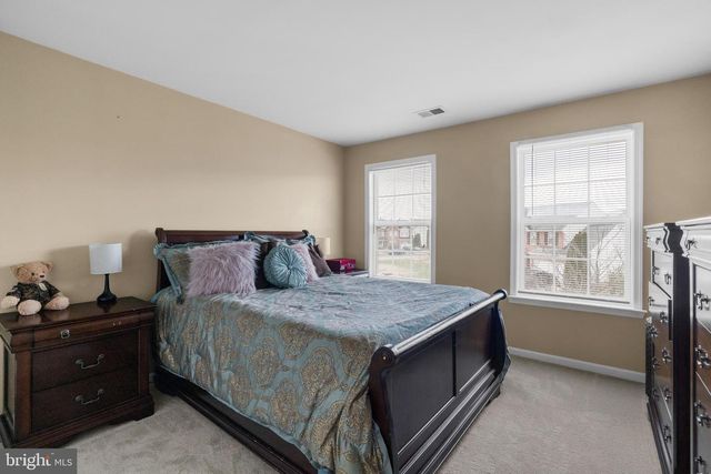 121 CHAGALL LN, Martinsburg, WV 25403