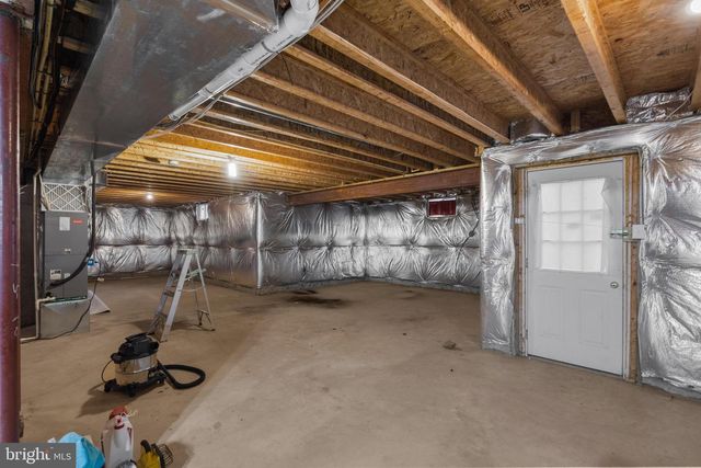 121 CHAGALL LN, Martinsburg, WV 25403