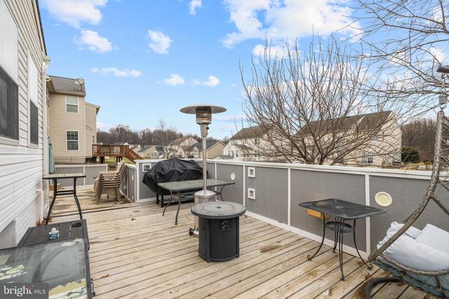 121 CHAGALL LN, Martinsburg, WV 25403