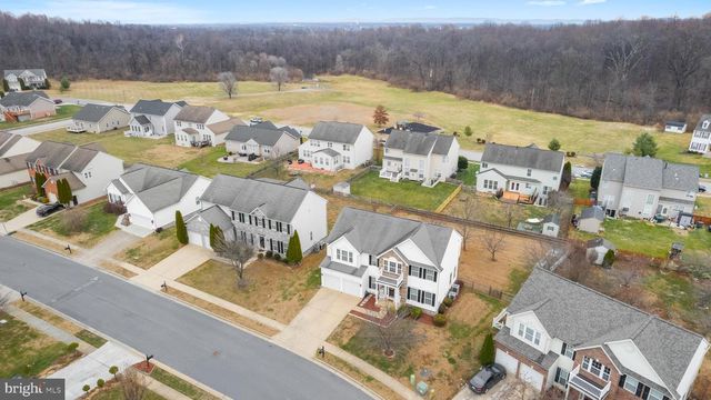 121 CHAGALL LN, Martinsburg, WV 25403