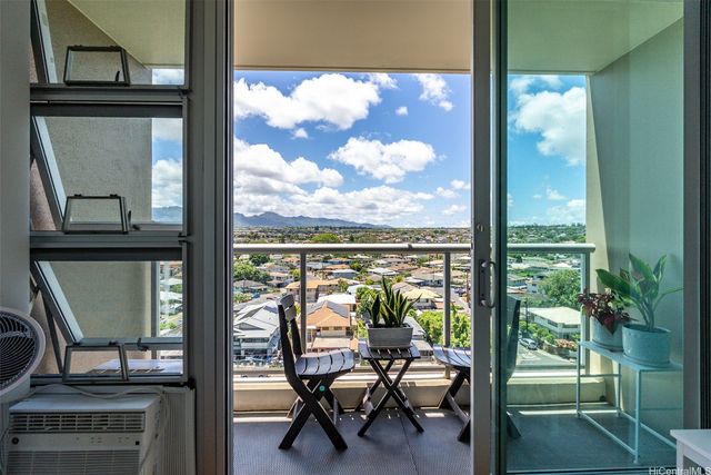 94-979 Kauolu Place 1110, Waipahu, HI 96797
