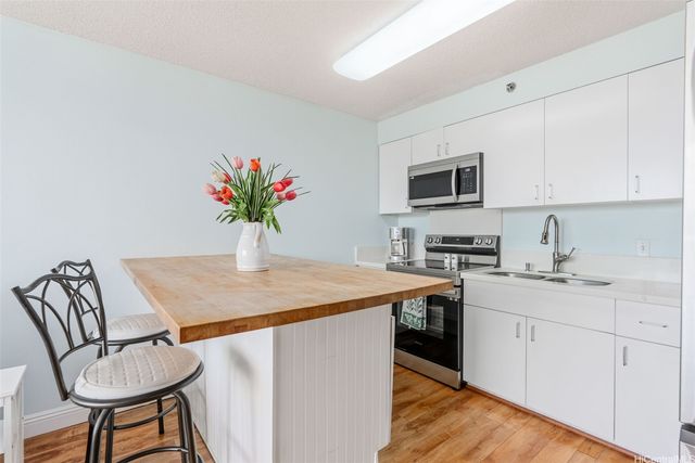 94-979 Kauolu Place 1110, Waipahu, HI 96797