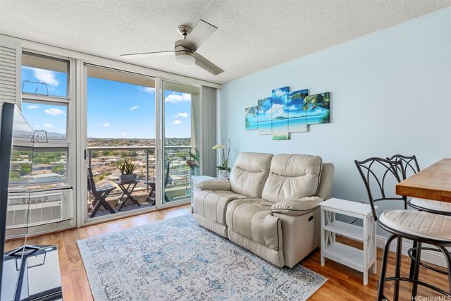 94-979 Kauolu Place 1110, Waipahu, HI 96797