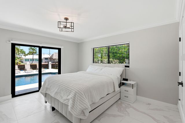 2447 SE 10th Street, Pompano Beach, FL 33062