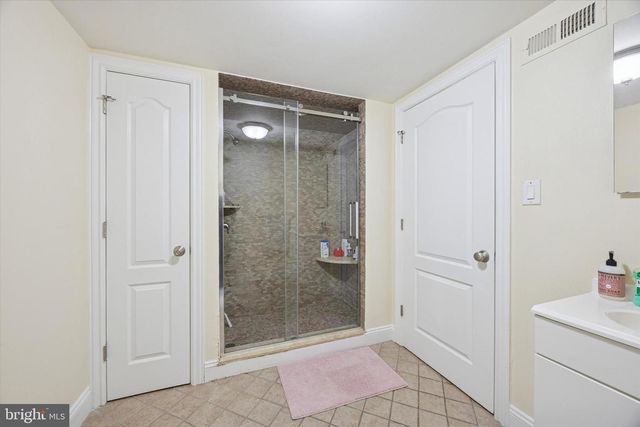 341 DICKINSON ST, Philadelphia, PA 19147