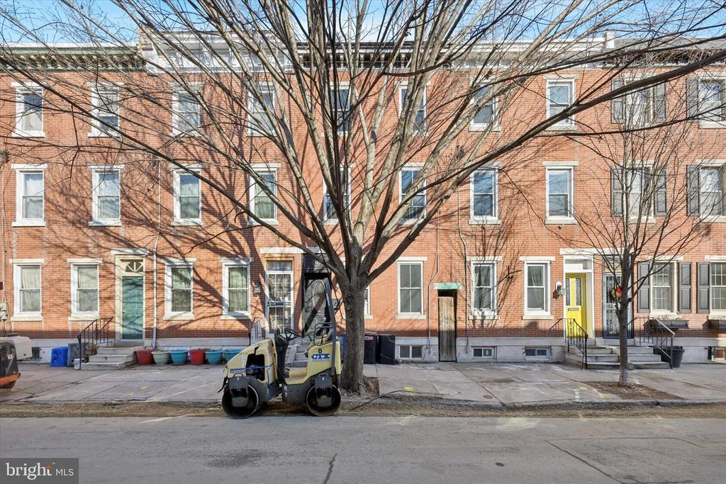 341 DICKINSON ST, Philadelphia, PA 19147