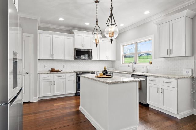 6211 Stoney River Drive, Harrison, TN 37341