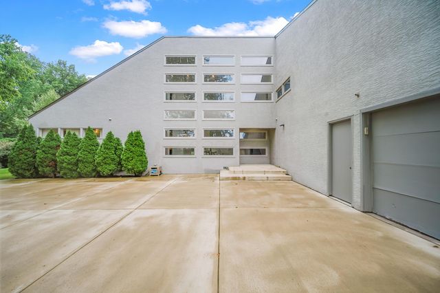 8575 Torwoodlee Court, Dublin, OH 43017