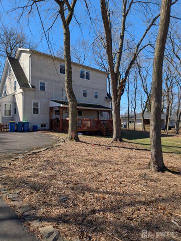 4 New Amwell Road, Hillsborough, NJ 08844