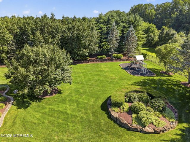 7 Ephraim Road, Millstone, NJ 08510
