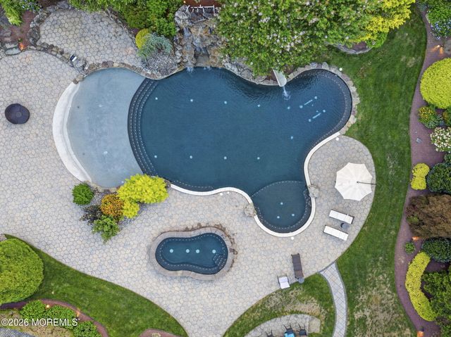 7 Ephraim Road, Millstone, NJ 08510