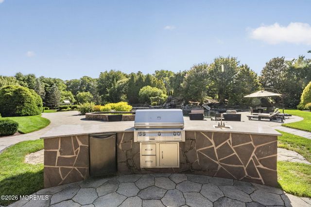 7 Ephraim Road, Millstone, NJ 08510