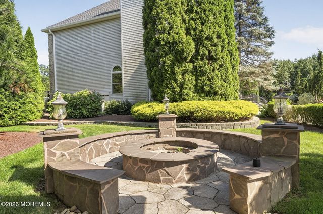 7 Ephraim Road, Millstone, NJ 08510