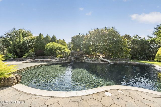 7 Ephraim Road, Millstone, NJ 08510