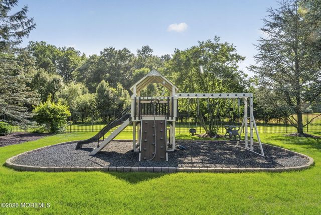 7 Ephraim Road, Millstone, NJ 08510