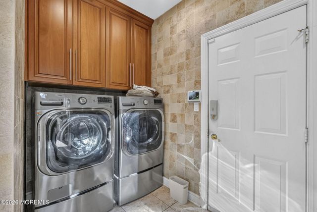 7 Ephraim Road, Millstone, NJ 08510