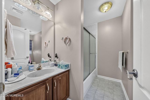 7 Ephraim Road, Millstone, NJ 08510