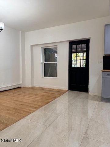 1009 5th Avenue, Troy, NY 12180