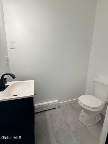 1009 5th Avenue, Troy, NY 12180