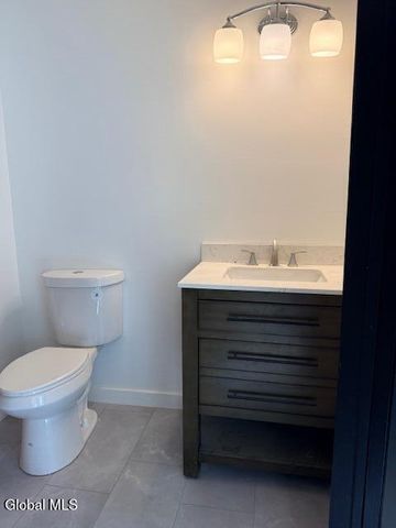 1009 5th Avenue, Troy, NY 12180