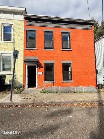 1009 5th Avenue, Troy, NY 12180