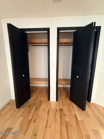 1009 5th Avenue, Troy, NY 12180