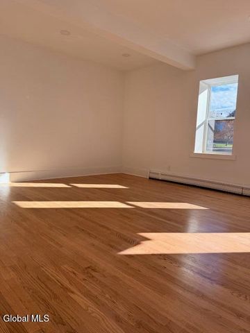 1009 5th Avenue, Troy, NY 12180