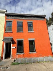 1009 5th Avenue, Troy, NY 12180
