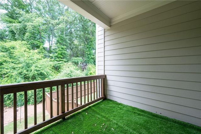 203 Holden Way, Woodstock, GA 30189