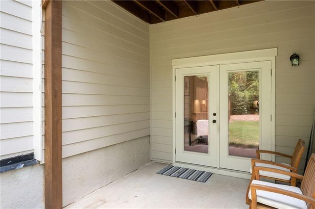203 Holden Way, Woodstock, GA 30189