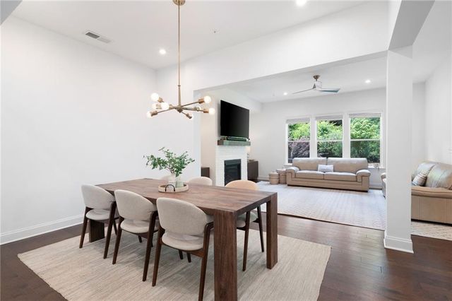 203 Holden Way, Woodstock, GA 30189