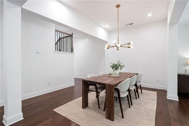 203 Holden Way, Woodstock, GA 30189