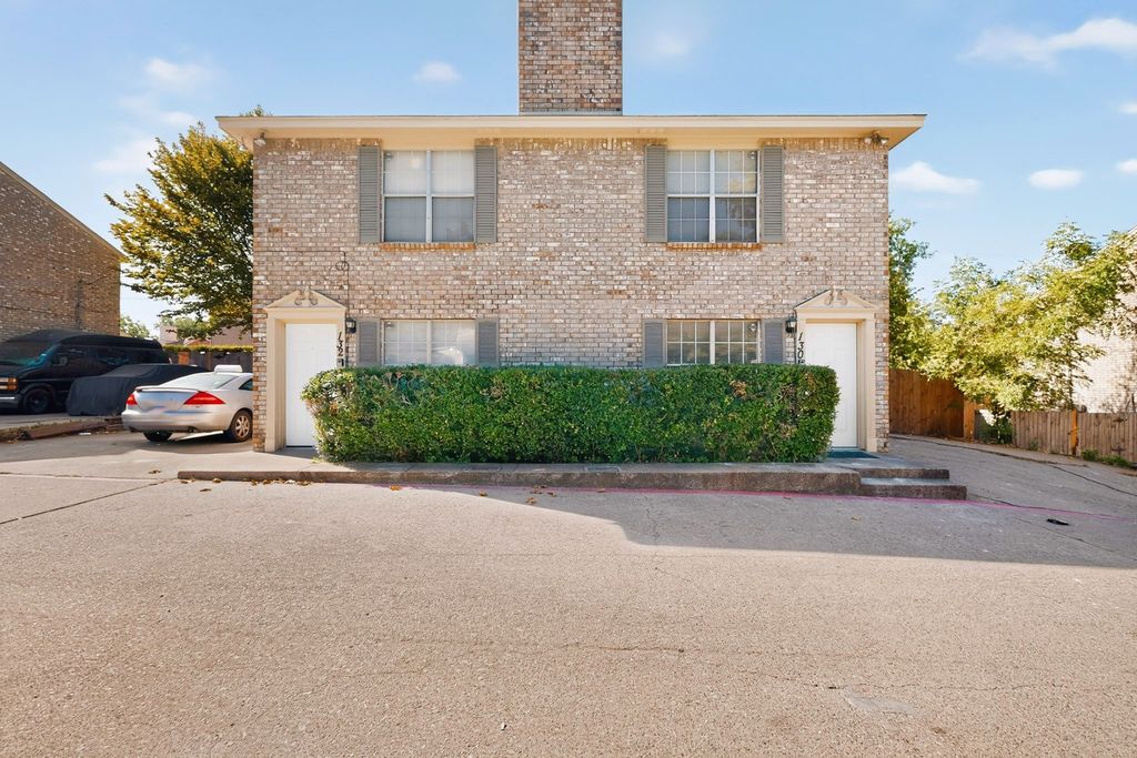 130-132 Graystone Place, Duncanville, TX 75137 — exterior