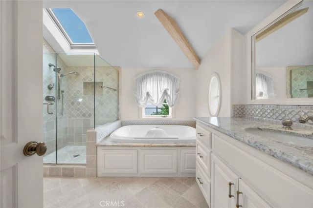 129 Via Waziers, Newport Beach, CA 92663