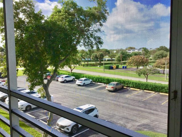 204 Preston E 204, Boca Raton, FL 33434