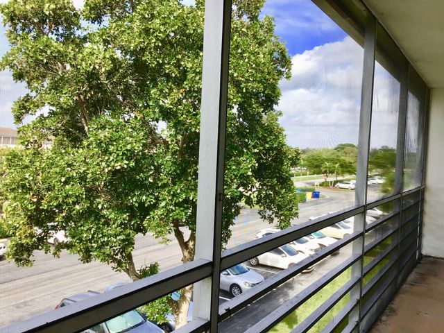 204 Preston E 204, Boca Raton, FL 33434