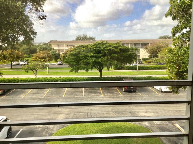 204 Preston E 204, Boca Raton, FL 33434